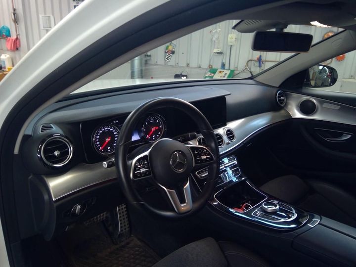 Photo 3 VIN: WDD2132131A557786 - MERCEDES-BENZ E-CLASS 