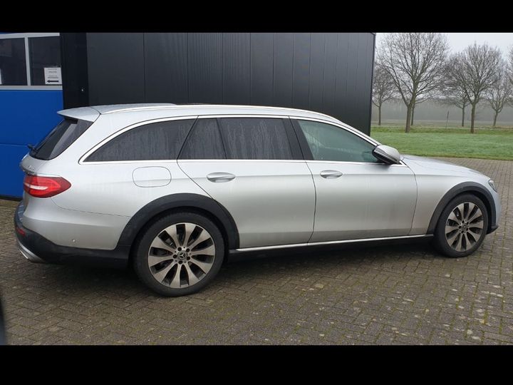 Photo 3 VIN: WDD2132171A443581 - MERCEDES-BENZ E-KLASSE ALL-TERRAIN 