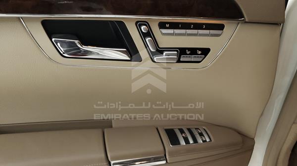 Photo 19 VIN: WDD2211711A052266 - MERCEDES-BENZ S 550 