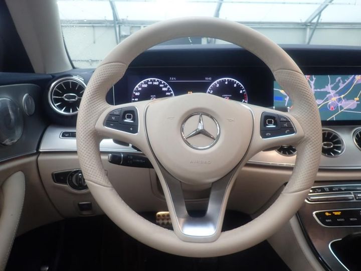 Photo 11 VIN: WDD2383661F022937 - MERCEDES-BENZ CLASSE E COUPE 