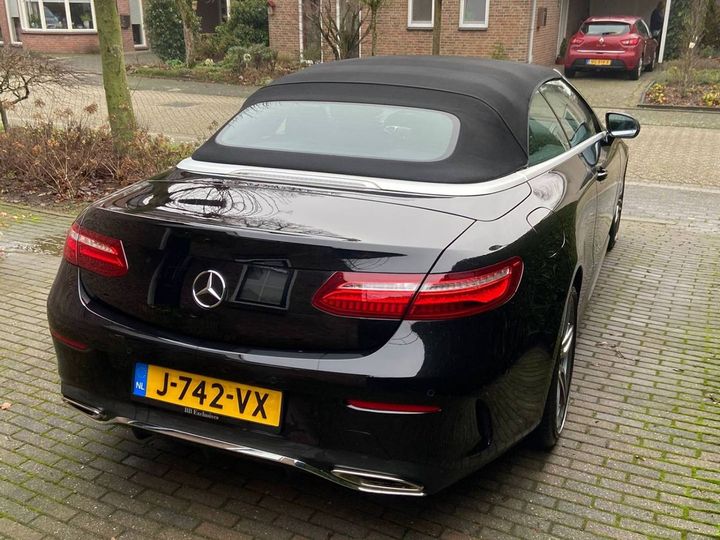 Photo 3 VIN: WDD2384421F033227 - MERCEDES-BENZ E-KLASSE CABRIO 