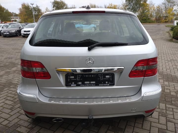 Photo 4 VIN: WDD2452071J667330 - MERCEDES-BENZ B-CLASS HATCHBACK 