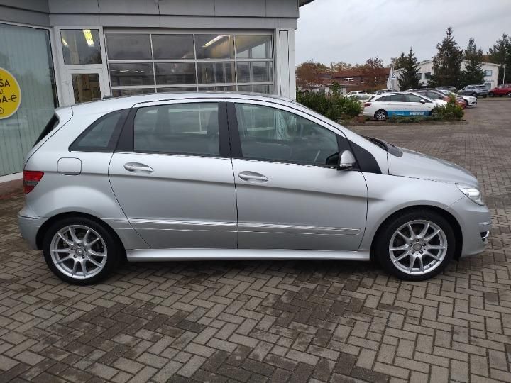 Photo 6 VIN: WDD2452071J667330 - MERCEDES-BENZ B-CLASS HATCHBACK 