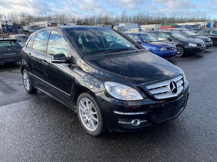 Photo 3 VIN: WDD2452081J393957 - MERCEDES-BENZ B-CLASS HATCHBACK 