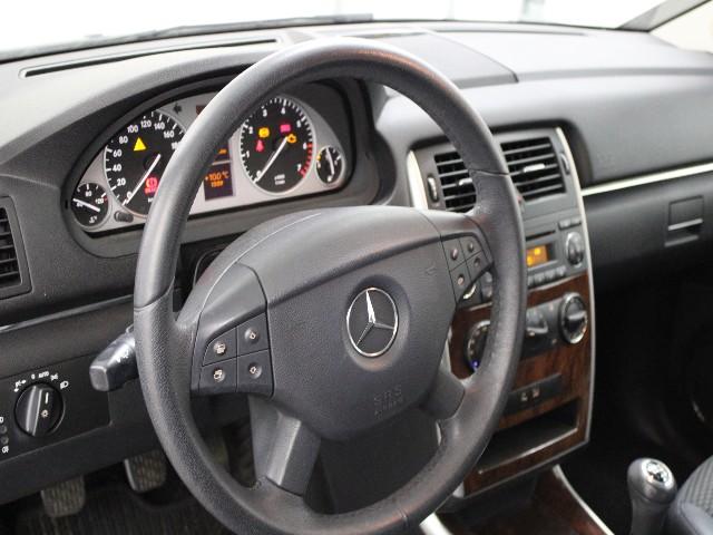 Photo 5 VIN: WDD2452331J489528 - MERCEDES-BENZ B-CLASS HATCHBACK 