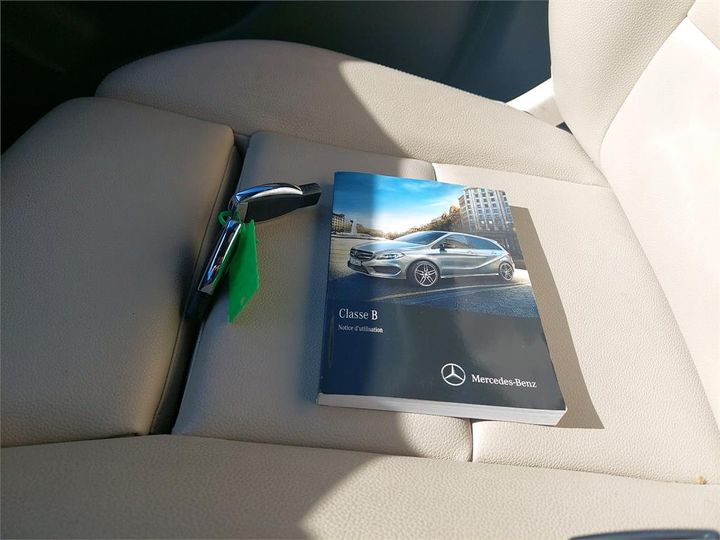 Photo 9 VIN: WDD2462081J435316 - MERCEDES-BENZ CLASSE B 