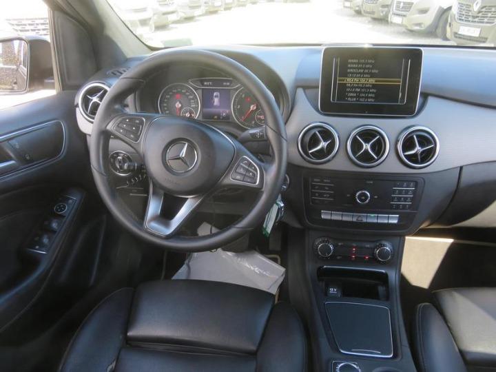 Photo 8 VIN: WDD2462121N234286 - MERCEDES-BENZ B-CLASS HATCHBACK 