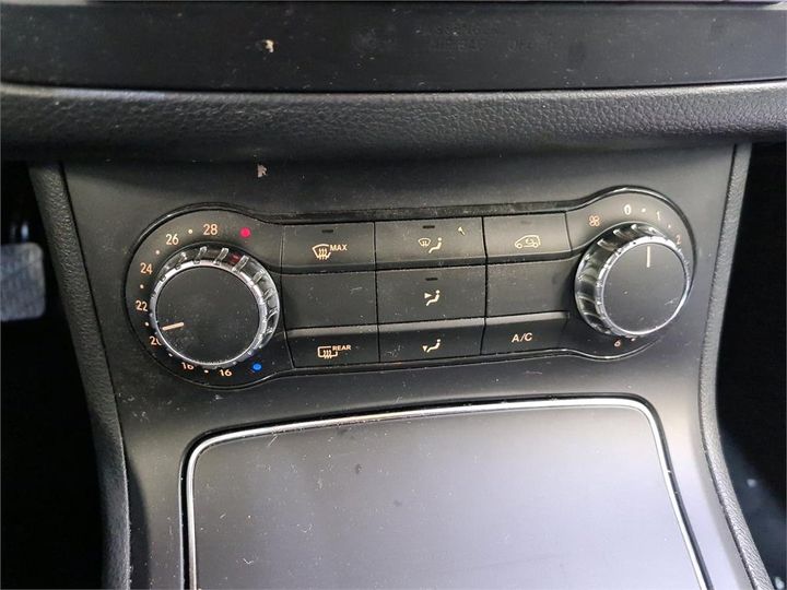 Photo 18 VIN: WDD2462421J438786 - MERCEDES-BENZ B180 