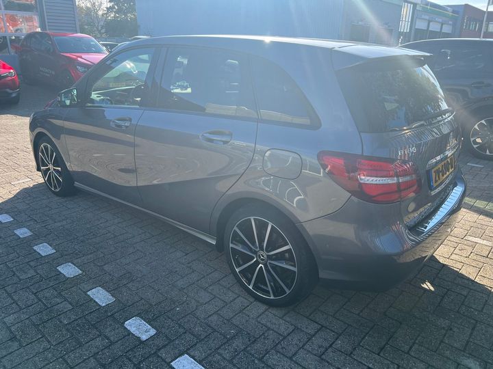 Photo 2 VIN: WDD2462421N226128 - MERCEDES-BENZ B-KLASSE 