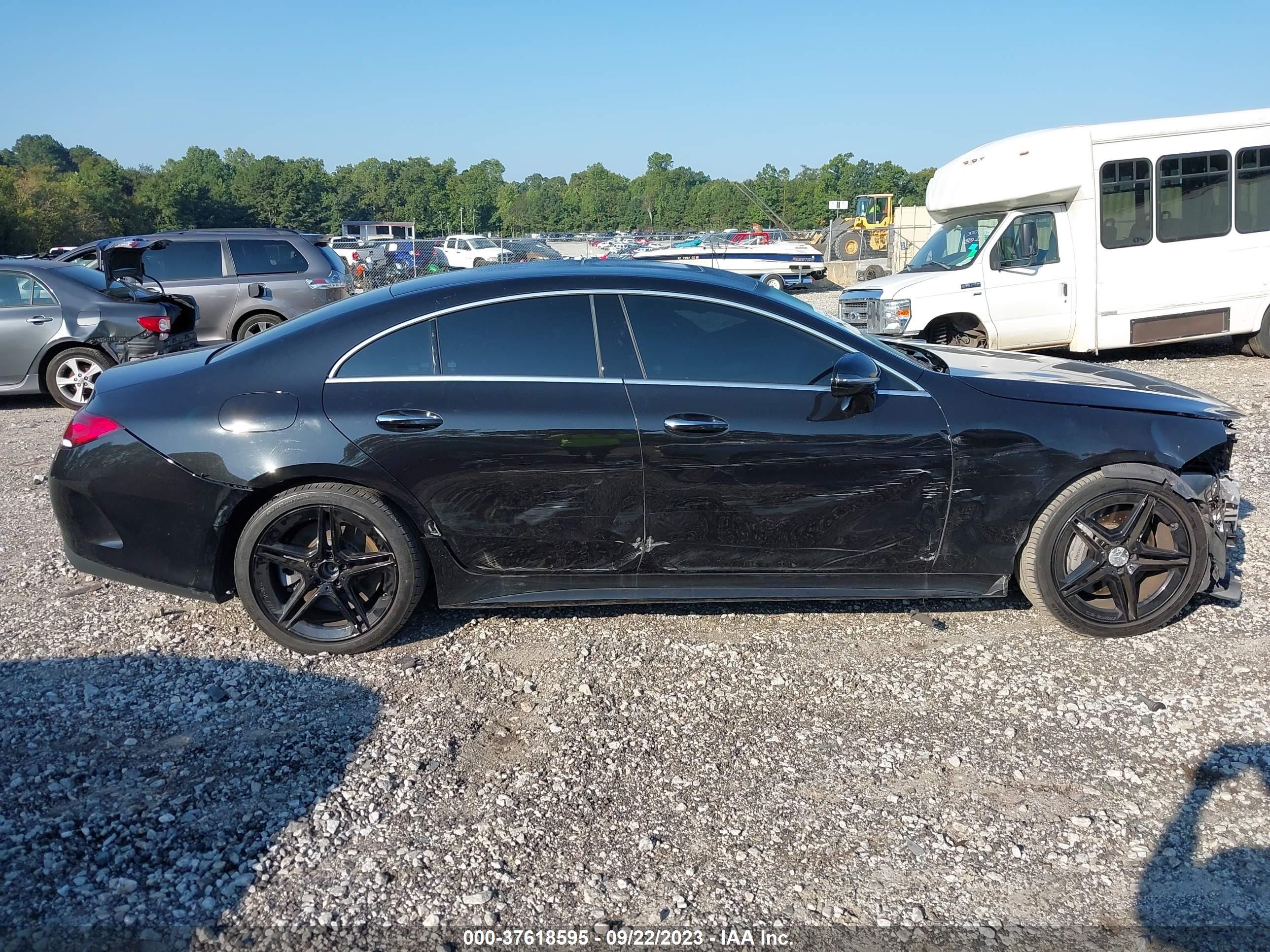 Photo 13 VIN: WDD2J5JB5KA000596 - MERCEDES-BENZ CLS-CLASS 