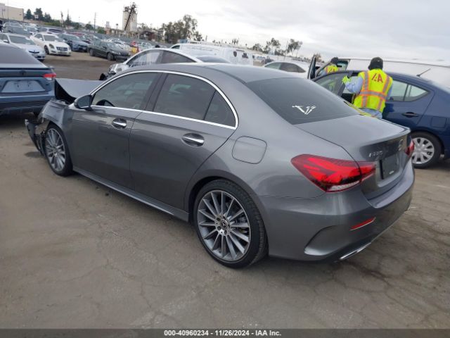 Photo 2 VIN: WDD3G4EB1KW004431 - MERCEDES-BENZ A-CLASS 