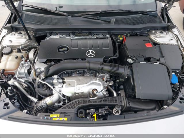 Photo 9 VIN: WDD3G4EB2KW001389 - MERCEDES-BENZ A 