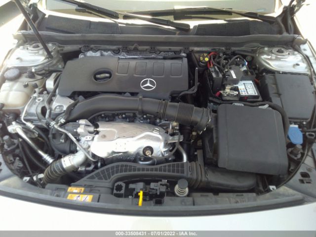 Photo 9 VIN: WDD3G4EB2KW016345 - MERCEDES-BENZ A-CLASS 