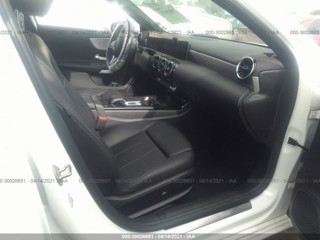 Photo 4 VIN: WDD3G4EB5KW002780 - MERCEDES-BENZ A-CLASS 