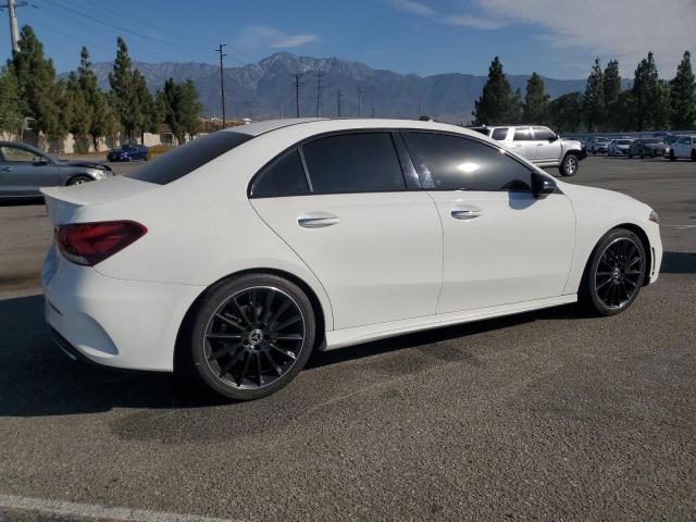 Photo 2 VIN: WDD3G4EB5KW004724 - MERCEDES-BENZ A 220 