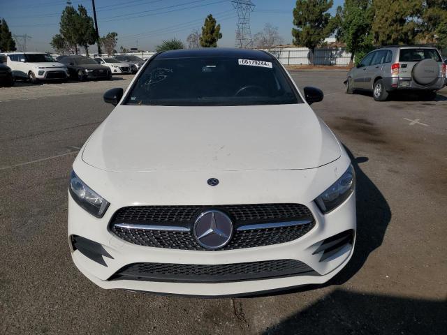 Photo 4 VIN: WDD3G4EB5KW004724 - MERCEDES-BENZ A 220 