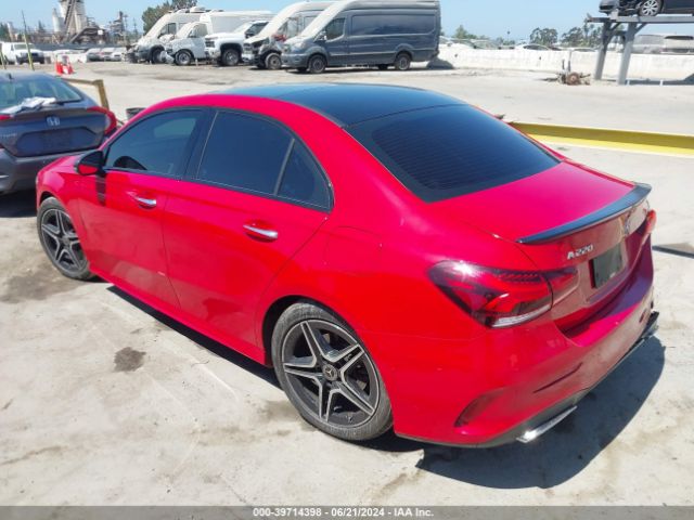 Photo 2 VIN: WDD3G4EB6KW035836 - MERCEDES-BENZ A-CLASS 