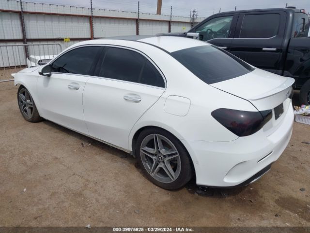 Photo 2 VIN: WDD3G4EB6KW036078 - MERCEDES-BENZ A 220 