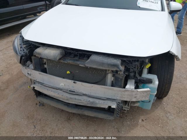 Photo 5 VIN: WDD3G4EB6KW036078 - MERCEDES-BENZ A 220 