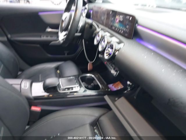 Photo 4 VIN: WDD3G4EBXLW039745 - MERCEDES-BENZ A-CLASS 