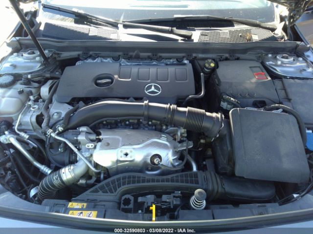 Photo 9 VIN: WDD3G4FB2KW001696 - MERCEDES-BENZ A-CLASS 