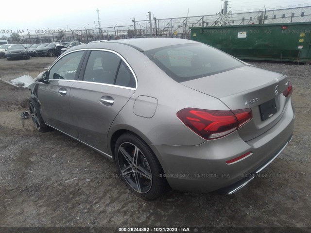 Photo 2 VIN: WDD3G4FB2KW019745 - MERCEDES-BENZ A-CLASS 