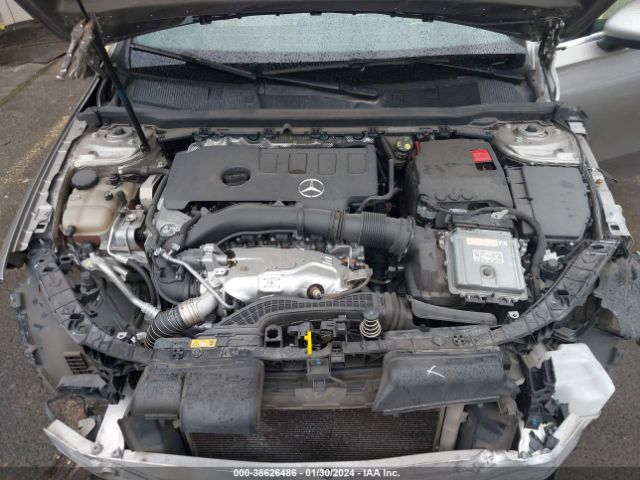 Photo 9 VIN: WDD3G4FB4KW002638 - MERCEDES-BENZ A 220 