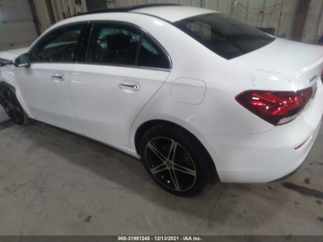 Photo 2 VIN: WDD3G4FB4KW032190 - MERCEDES-BENZ A-CLASS 