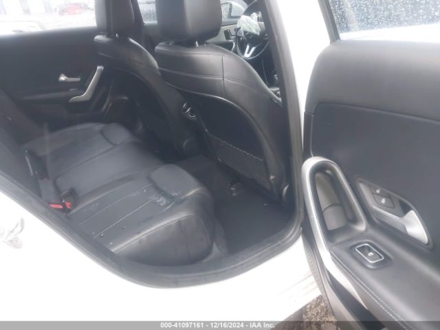 Photo 7 VIN: WDD3G4FB6KW027380 - MERCEDES-BENZ A-CLASS 