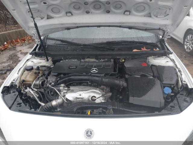 Photo 9 VIN: WDD3G4FB6KW027380 - MERCEDES-BENZ A-CLASS 