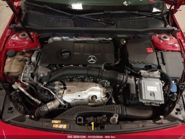 Photo 9 VIN: WDD3G4FB7KW020454 - MERCEDES-BENZ A 220 