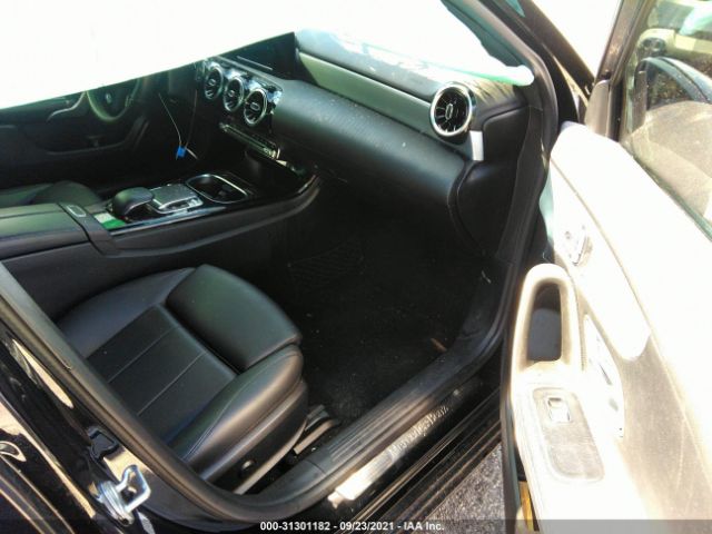 Photo 4 VIN: WDD3G4FB8KW023153 - MERCEDES-BENZ A-CLASS 