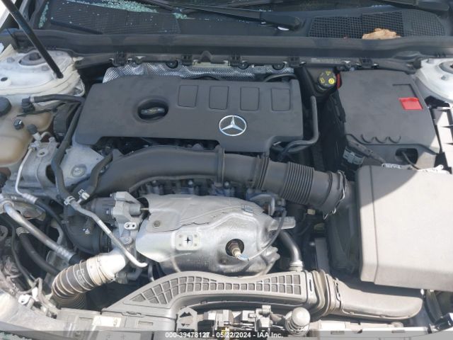 Photo 9 VIN: WDD3G4FB8KW026750 - MERCEDES-BENZ A 220 