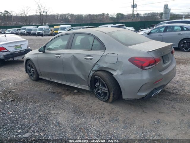 Photo 2 VIN: WDD3G4FB9KW028328 - MERCEDES-BENZ A 220 