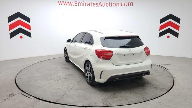 Photo 10 VIN: WDDBF4EB0FJ404367 - MERCEDES A 