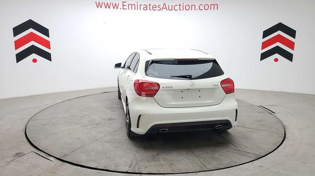 Photo 13 VIN: WDDBF4EB0FJ404367 - MERCEDES A 