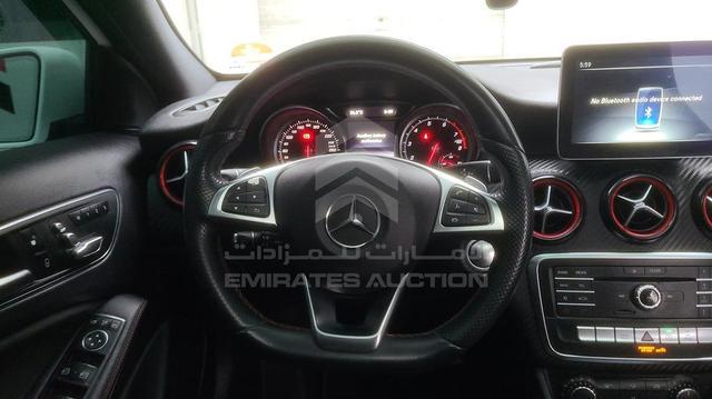 Photo 13 VIN: WDDBF4EBXJJ704040 - MERCEDES A 250 