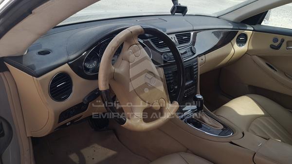 Photo 9 VIN: WDDDJ56X47A087203 - MERCEDES-BENZ CLS 350 