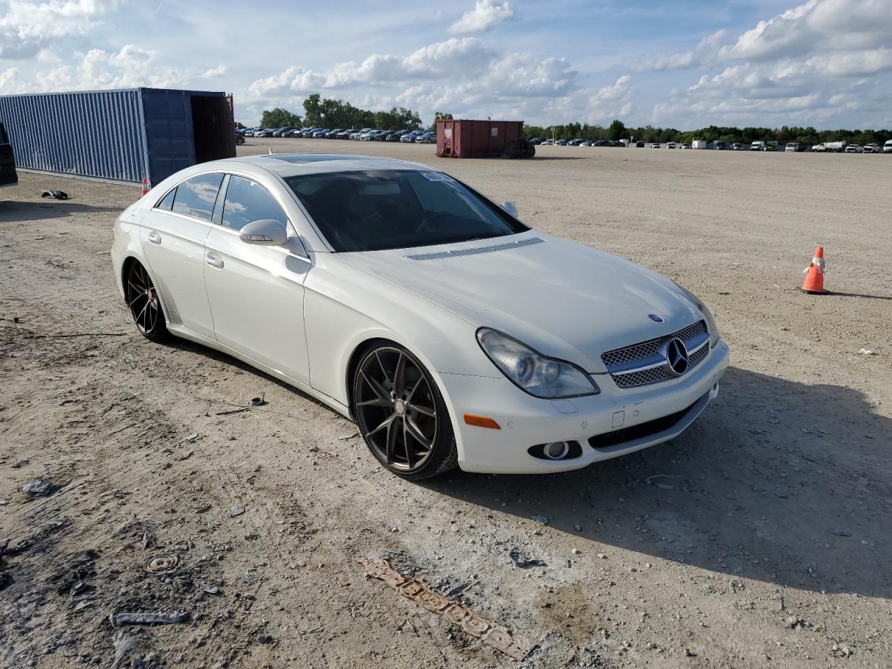 Photo 3 VIN: WDDDJ72X28A118760 - MERCEDES-BENZ CLS-KLASSE 