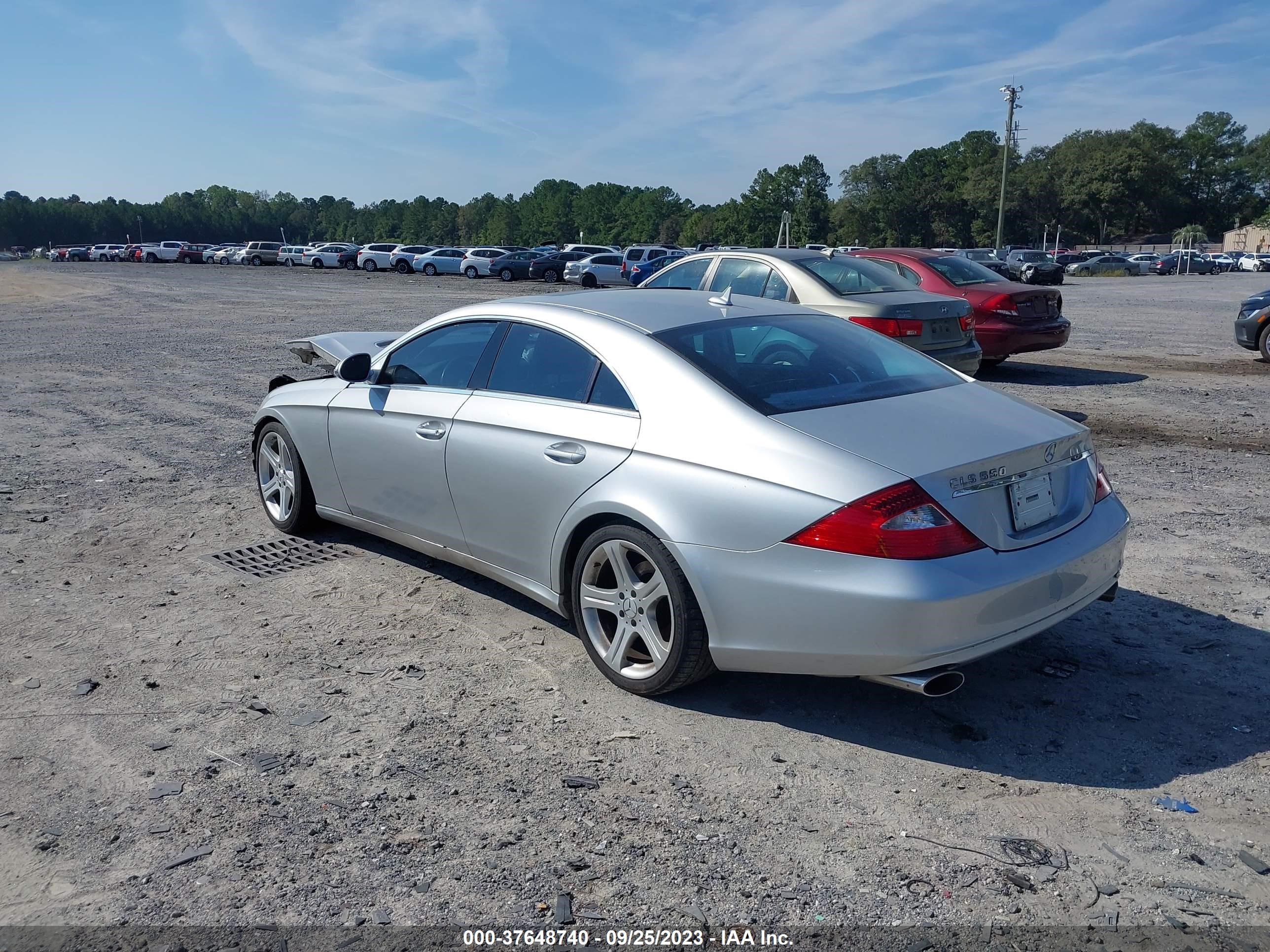 Photo 2 VIN: WDDDJ72X37A085587 - MERCEDES-BENZ CLS-KLASSE 