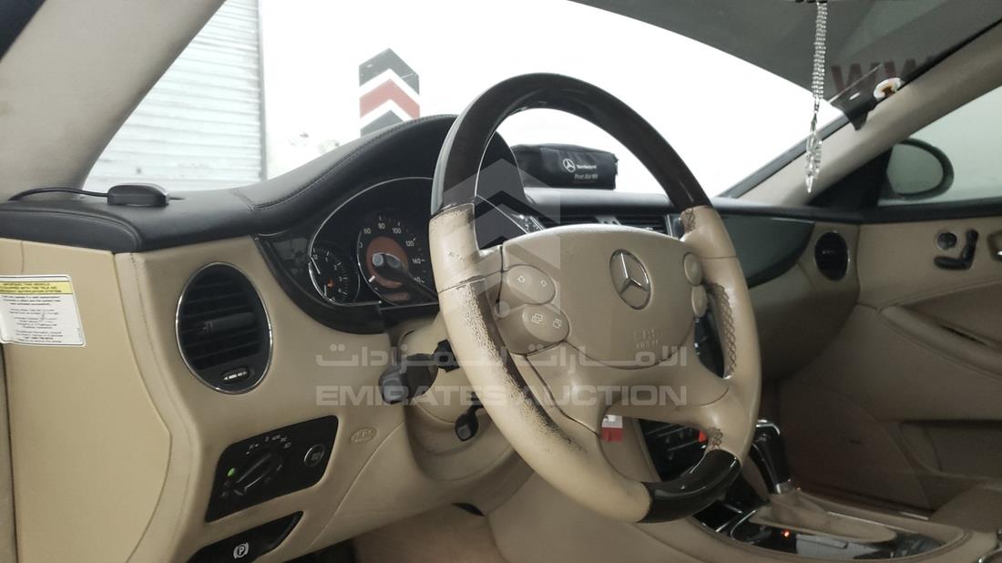 Photo 11 VIN: WDDDJ72X48A117769 - MERCEDES CLS 