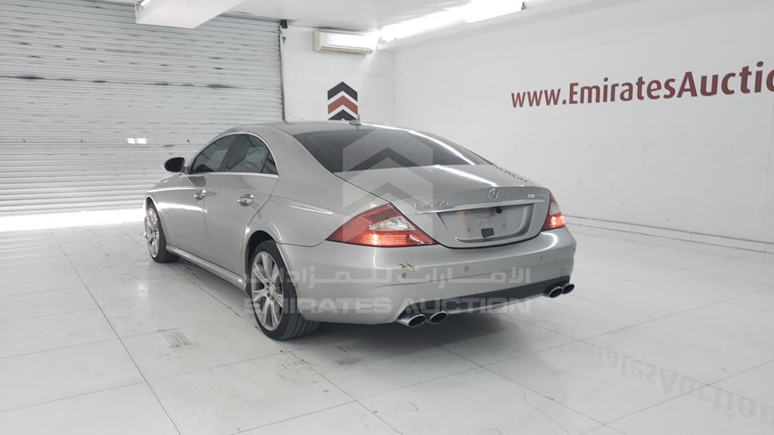 Photo 6 VIN: WDDDJ72X48A117769 - MERCEDES CLS 