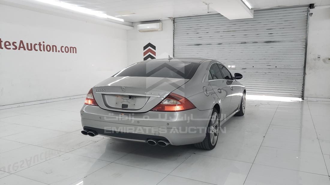 Photo 8 VIN: WDDDJ72X48A117769 - MERCEDES CLS 