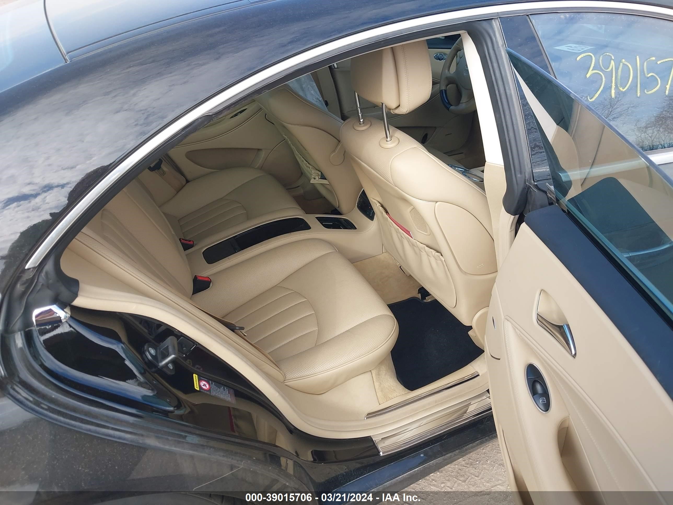 Photo 7 VIN: WDDDJ72X48A125273 - MERCEDES-BENZ CLS-KLASSE 