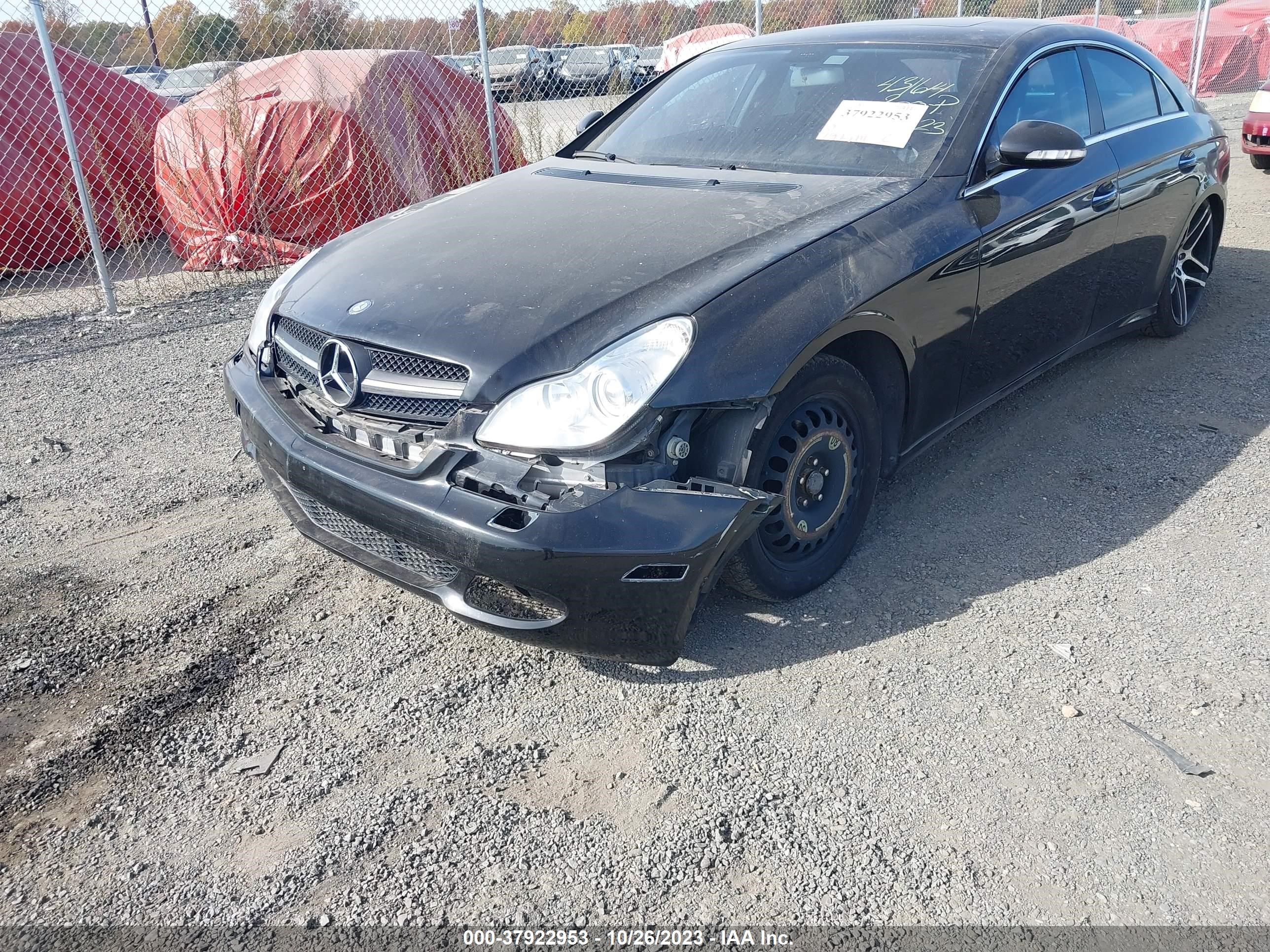 Photo 5 VIN: WDDDJ72X48A125421 - MERCEDES-BENZ NULL 