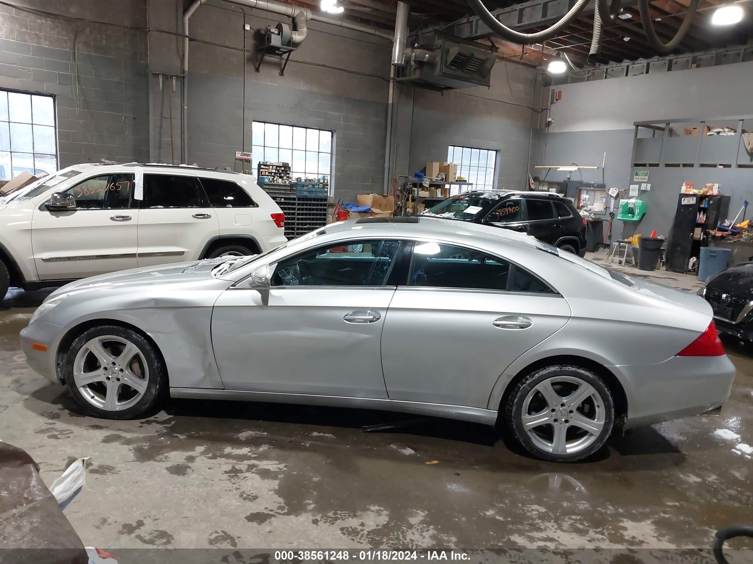 Photo 13 VIN: WDDDJ75X36A022063 - MERCEDES-BENZ CLS-KLASSE 