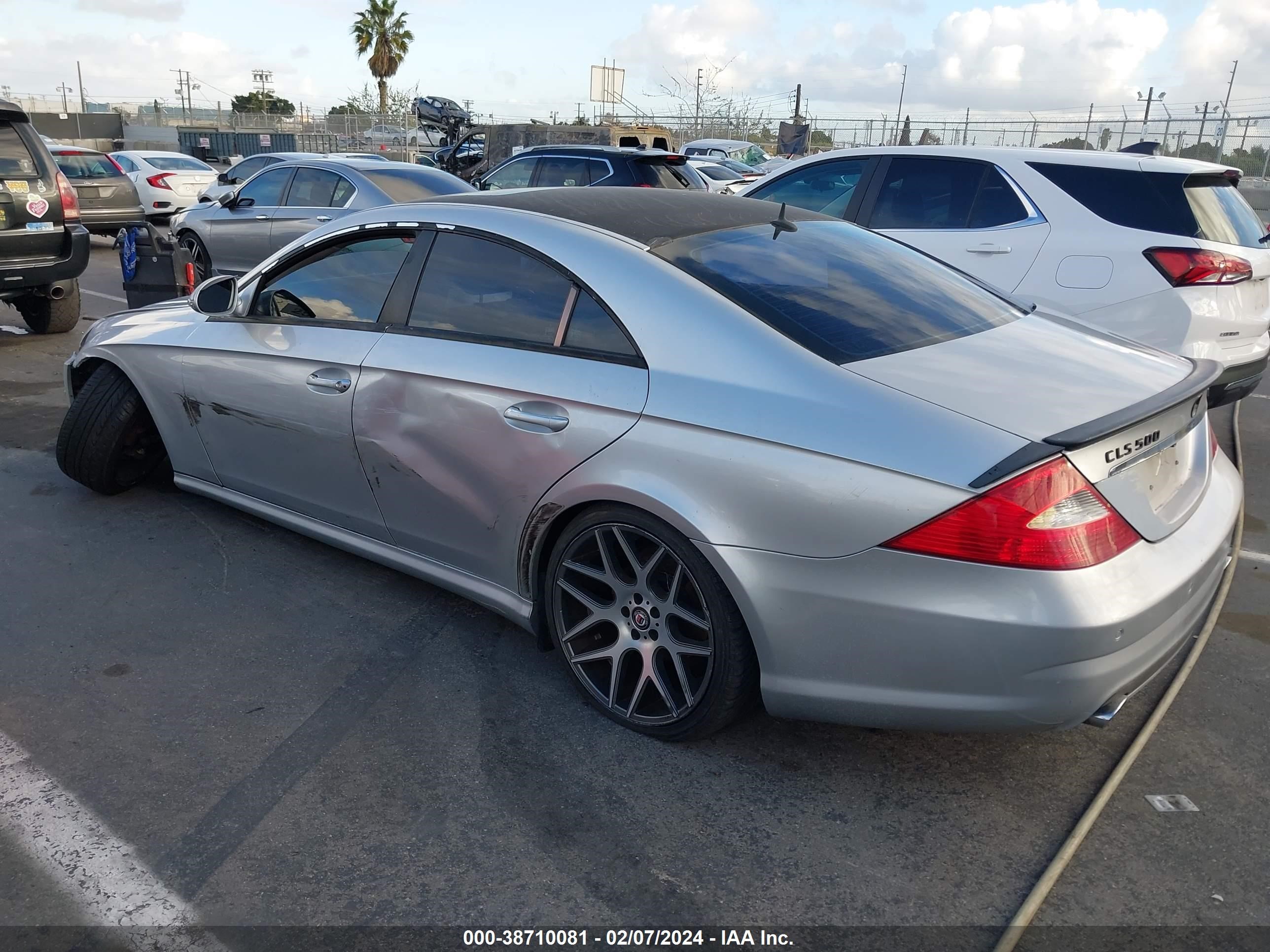 Photo 2 VIN: WDDDJ75X46A048039 - MERCEDES-BENZ CLS-KLASSE 