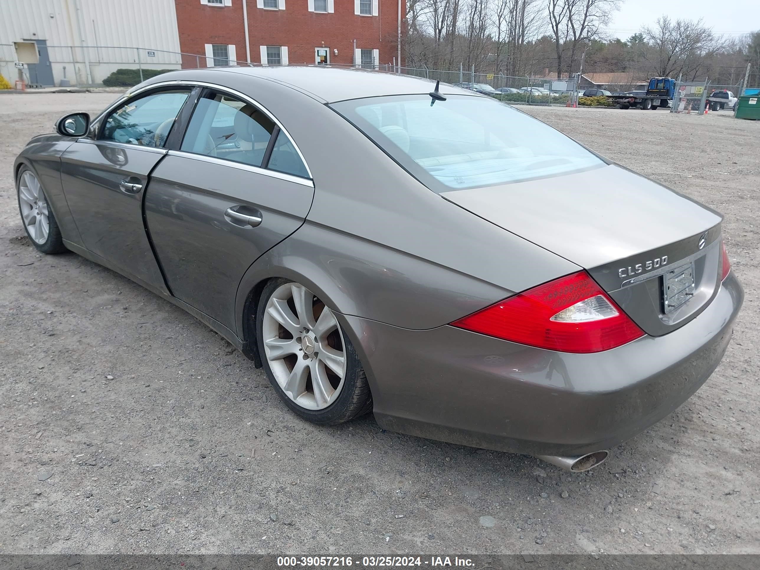 Photo 2 VIN: WDDDJ75XX6A017202 - MERCEDES-BENZ NULL 