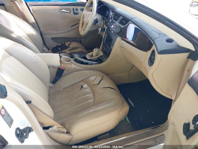 Photo 4 VIN: WDDDJ7CB6BA167809 - MERCEDES-BENZ CLS 550 