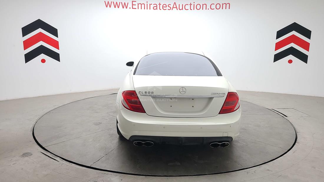 Photo 8 VIN: WDDEJ71X98A013493 - MERCEDES CL 